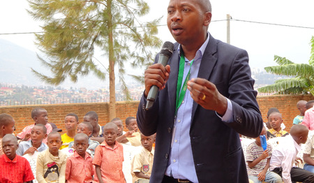 Hoopvolle verhalen van Rwandese jongeren met hiv