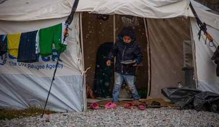 ‘Nog altijd hartverscheurende taferelen in Griekse vluchtelingenkampen’