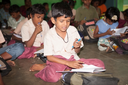 Geen kinderarbeid in de textielindustrie | afbeelding 1377
