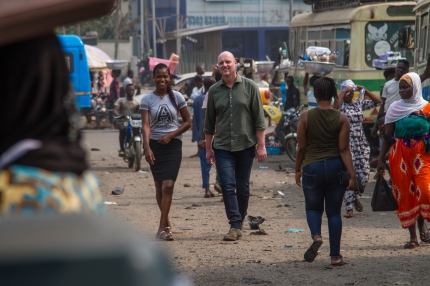 Televisie-tip: directeur Kerk in Actie bezoekt Ghana | afbeelding 942