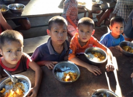 Noodhulp, opvang en onderwijs voor vluchtelingen uit Myanmar | afbeelding 1549
