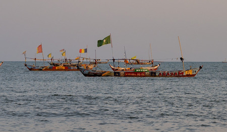 Vissersvrouw ziet onrecht machteloos aan