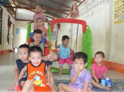 Noodhulp, opvang en onderwijs voor vluchtelingen uit Myanmar | afbeelding 1554