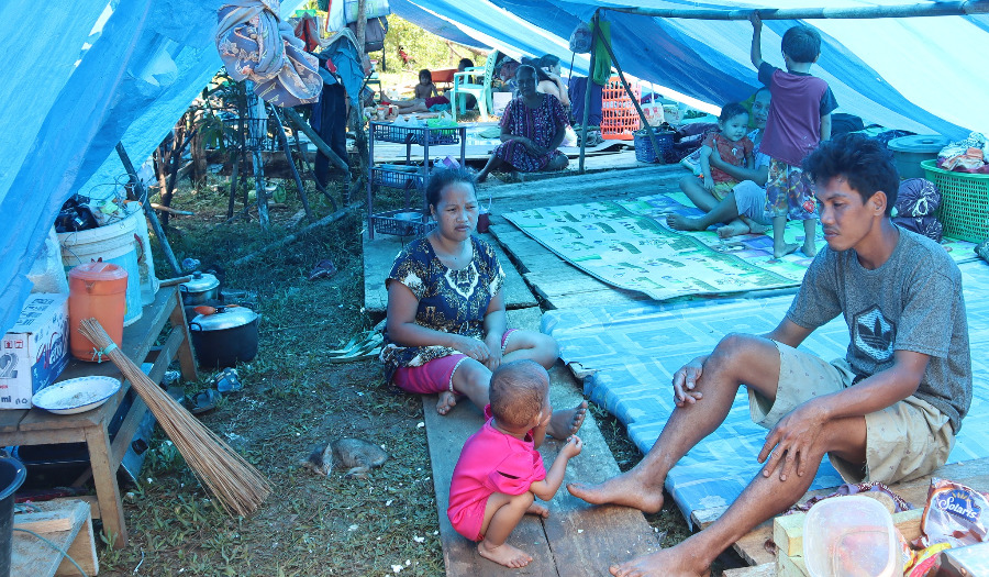 Onderdak en voedsel voor getroffenen aardbeving Sulawesi (Indonesie)